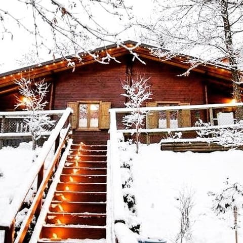 Glamping Villaggio Parco Dei Castagni 4 stelle Campground/ 
RV Resort in Emilia-Romagna