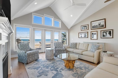 Middlesex Beach -- 30 Dune House in Middlesex Beach