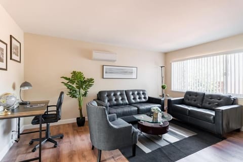 Posh home near Santana Row for vacation/business Apartment in San Jose