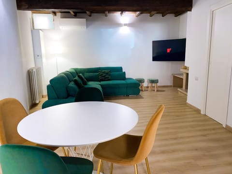 Lounge or bar