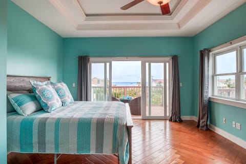 Tucker’s Hideaway at Seagate House in Vilano Beach