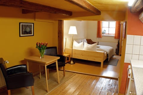 Kitchen or kitchenette, Living room, Bedroom