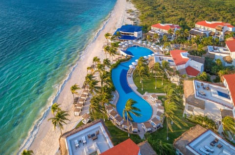Bird's eye view, Garden, View (from property/room), Beach, Sea view, Swimming pool