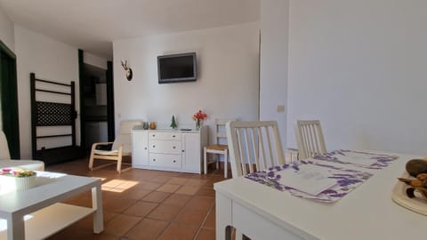 TV and multimedia, Dining area