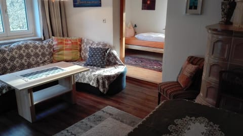 Haus Agerer FEWO 2. Stock Apartment in Tyrol