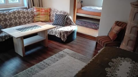 Haus Agerer FEWO 2. Stock Apartment in Tyrol