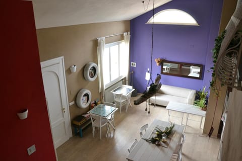 Living room, Internal: Not applicable to any particular room