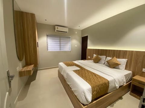 Bedroom, air conditioner