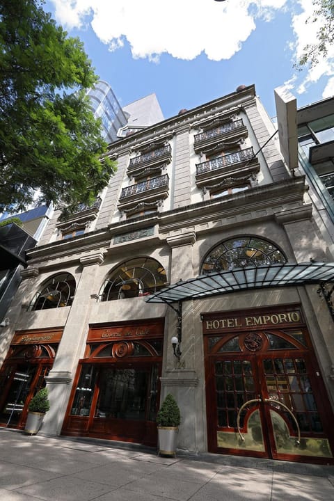 Property building, Lobby or reception