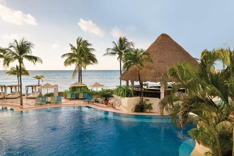 Lounge or bar, Swimming pool