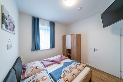 TV and multimedia, Bedroom