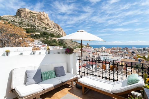 Property building, Balcony/Terrace