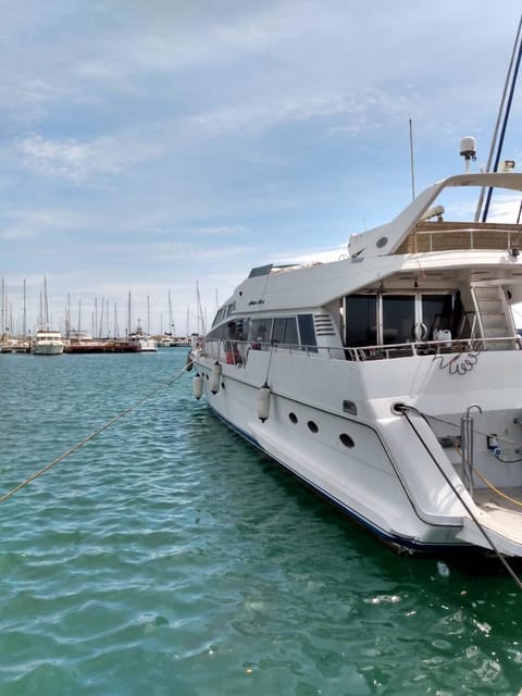 The boathouse Vacation rental in Benalmadena