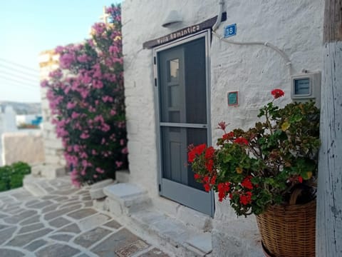 Villa Romantica Apartment in Paros