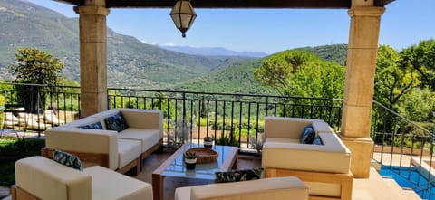 Property building, Patio, Nearby landmark, Spring, Day, Natural landscape, View (from property/room), Balcony/Terrace, Balcony/Terrace, Living room, Seating area, Garden view, Mountain view, Sunrise, Internal: Not applicable to any particular room