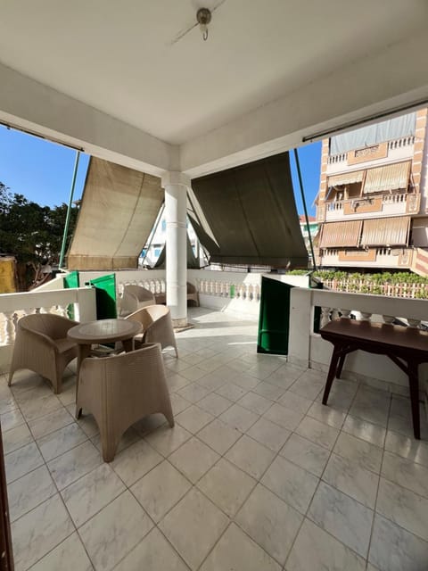 Balcony/Terrace, City view