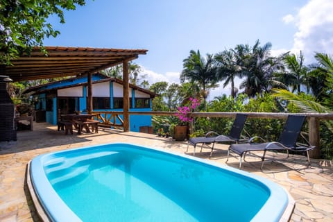 Property building, Garden, Balcony/Terrace, Pool view, Swimming pool, sunbed