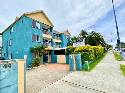 Bathroom, Balcony/Terrace, Dining area, Swimming pool, laundry, kitchen