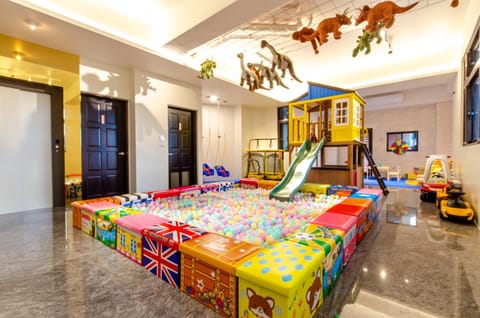 Kids's club