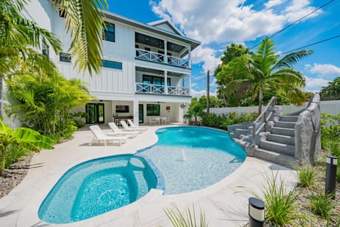 Property building, Pool view, Swimming pool