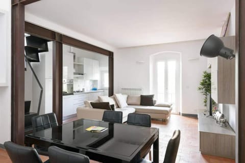 Communal lounge/ TV room, Lounge or bar, hair dresser