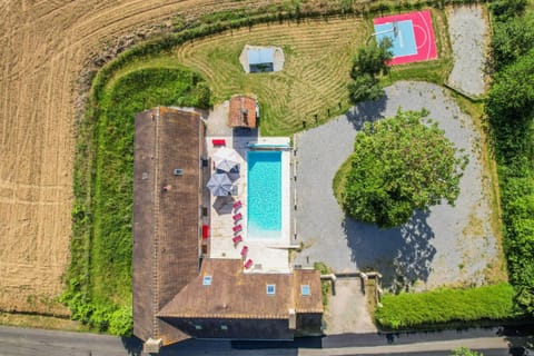Crazy Villa Chateaubert 28 - Heated pool - Basket - 2h Paris - 30p Villa in Centre-Val de Loire