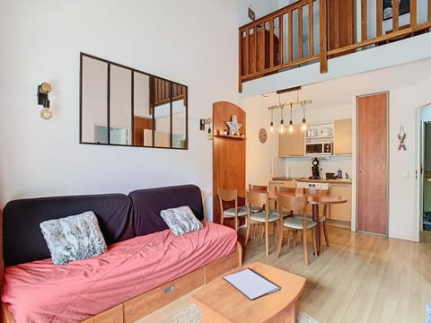 Living room, kitchen