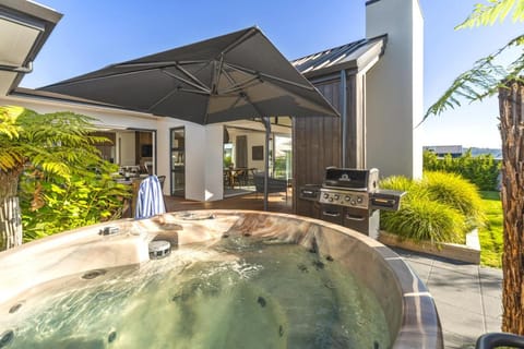 BBQ facilities, Hot Tub