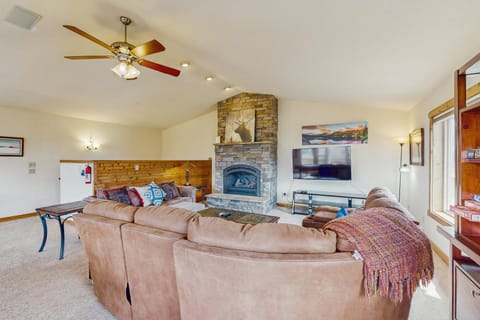 The Cove Retreat House in Keystone