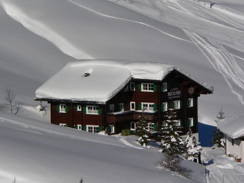 Property building, Winter