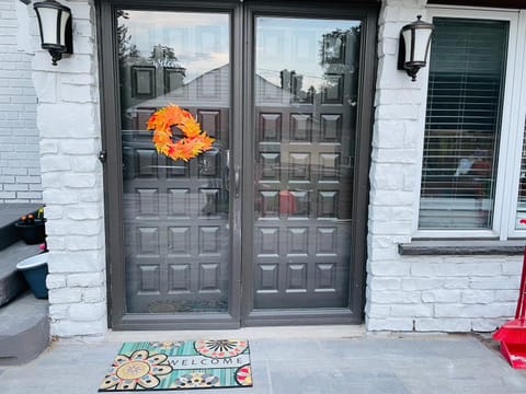 Facade/entrance