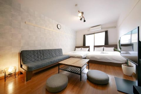 Bed, Living room