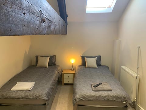 RIVERSIDE APARTMENT IN THE CENTRE Apartment in Boston