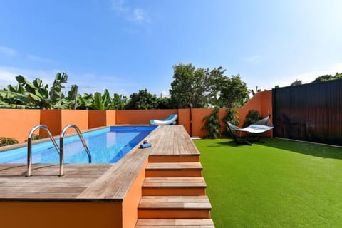 Garden, Swimming pool