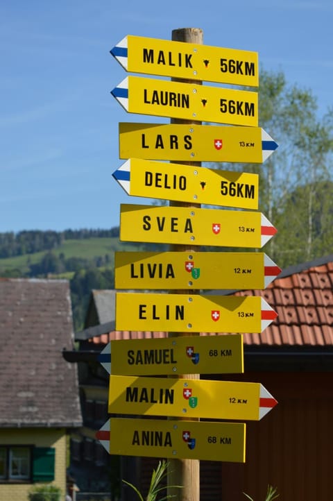 Staff, Facade/entrance, Property logo or sign