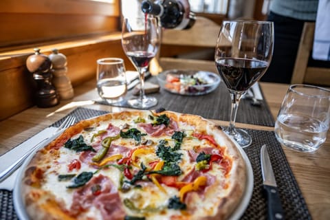 Restaurant/places to eat, Food, Lunch, Dinner