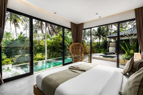 Bed, Photo of the whole room, Bedroom, Pool view, internet, air conditioner