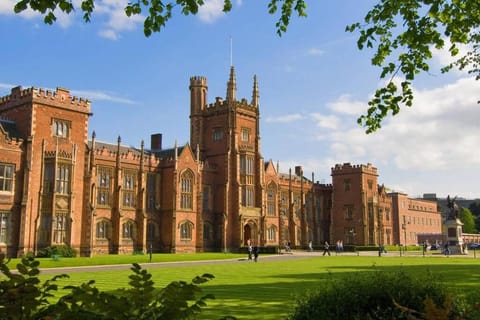 Belfast townhouse in prime location in Belfast City House in Belfast