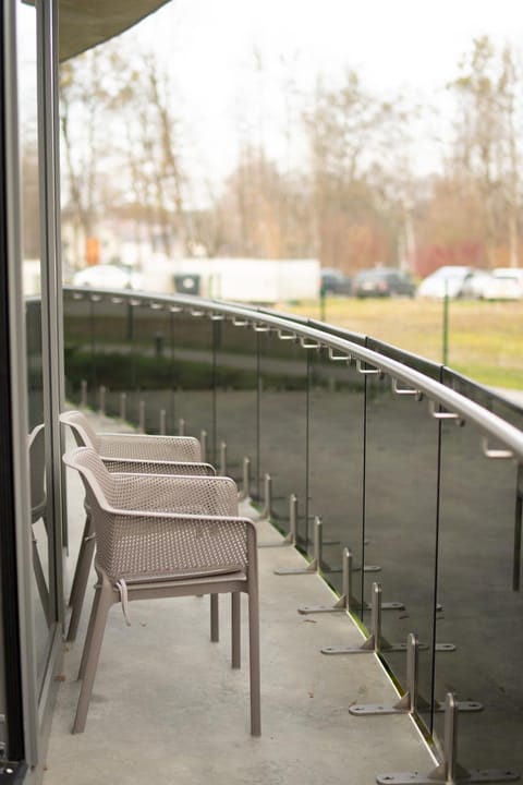 Property building, View (from property/room), Garden view, Quiet street view