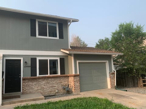 Your home close to Anshutz and DIA House in Aurora