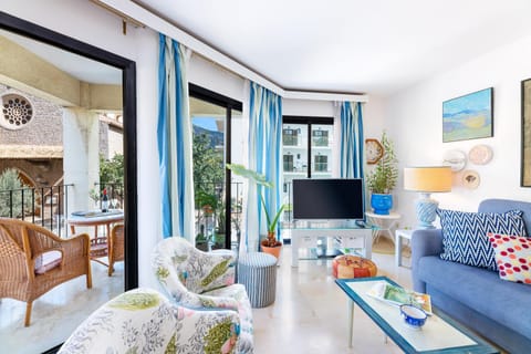 Property building, Living room