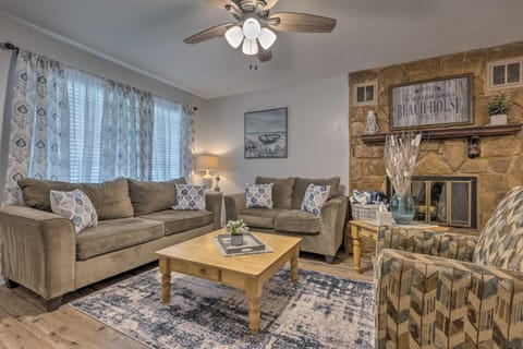 Charming Gulfport Escape Half-Mile to Beach! House in Gulfport