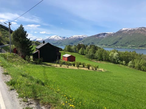 Property building, Natural landscape, Garden, Hiking