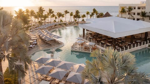 Pool view, Area and facilities, Swimming pool