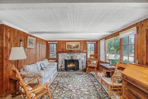 Cedar Cot & Cedar Tot House in Crystal Lake