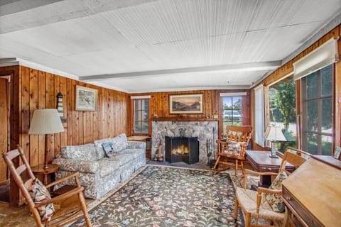 Cedar Cot & Cedar Tot House in Crystal Lake