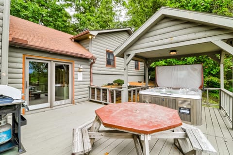 Buck Moon Cabin Cabin in Union County