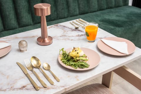 Food and drinks, Food, Breakfast, Continental breakfast, Buffet breakfast, Drinks