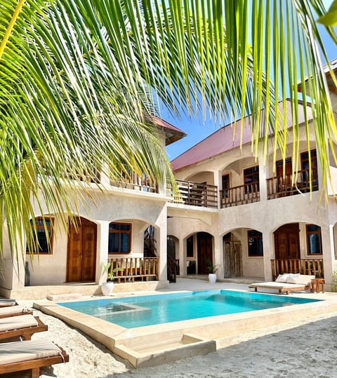 Property building, Swimming pool