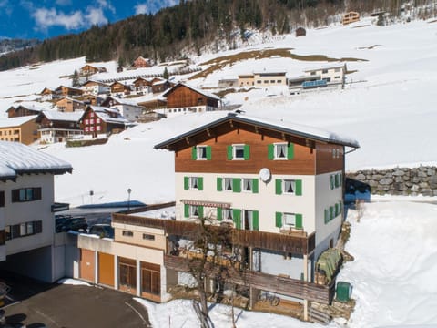 Property building, Winter